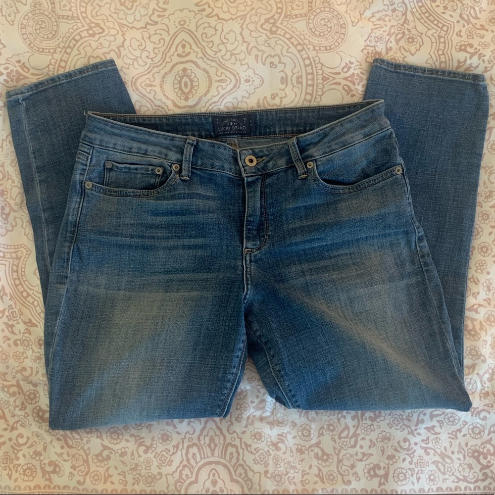 Lucky Brand Lolita Capri, Medium Wash, Size 12/31